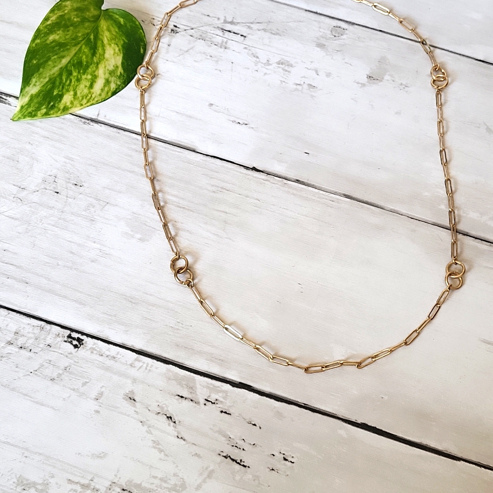Gold Paperclip Link Interlocking Circle Chain Necklace With Extender